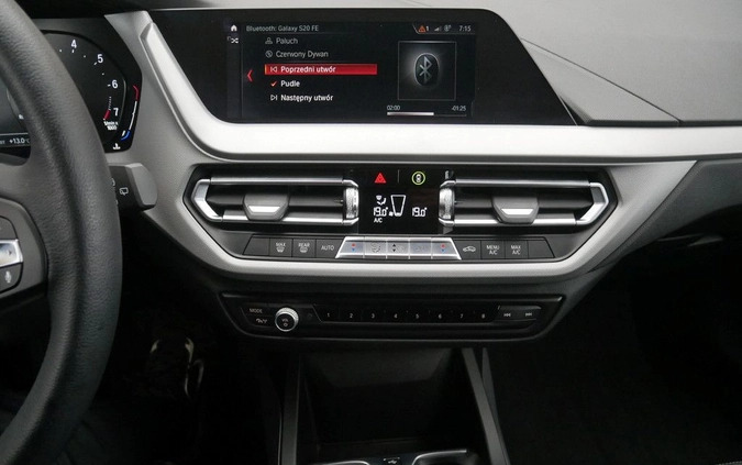 BMW Seria 1 cena 92899 przebieg: 17157, rok produkcji 2020 z Kielce małe 137